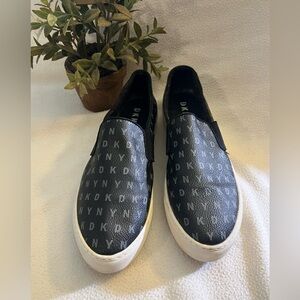 DKNY Black and White Sneakers Sleek Slip-Ons